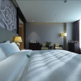 Huaihua Peninsula International Hotel - Image 5
