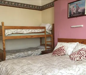 Cliffside Guest House - Image 3