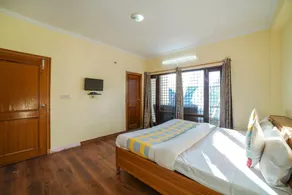 Goroomgo You & Me Nainital Near Mall Road with WIFI - Parking Available - Image 4