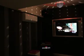 Hotel April 2nd - Image 2