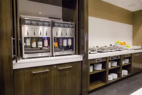 New York Marriott East Side - Image 2