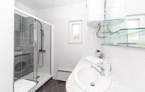 4 Bedroom Lovely Home In Poljica - Image 3