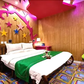 Pin'ai Boutique Theme Hotel (Beijing Guomao Baiziwan Subway Station Branch) - Image 4