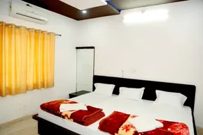 Hotel Ashapura - Image 3