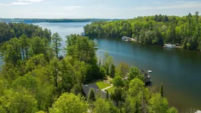 Southern Exposure on Lake Joseph - Image 3