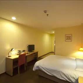 Homeinn Plus Hotel (Linyi Commodity City Linyi University) - Image 4