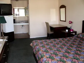 Value Inn McKenzie - Image 5