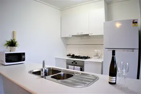 Royal Stays Apartments - Whiteman St - Image 4