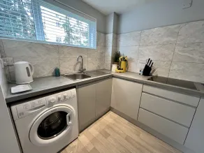BookedUK - Lovely 2BR Flat in Hoddesdon - Image 3