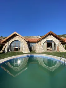 İznik Taş Mahal Hobbit Evleri Villa - Image 4