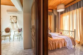 Castelli Luxury Villa - Image 2