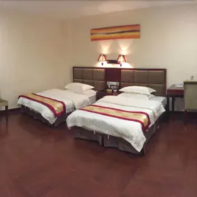 Longquan Hotel - Image 3