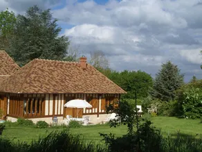 Traditional Holiday Home With Garden in Dampsmesnil - Image 4