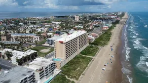 Penthouse Beachfront Views Renovated - Image 4