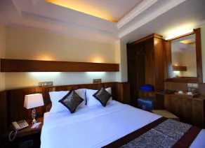 The Hotel Emperor - Image 2