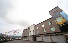 Ulsan Yeongnam Alps Bravo Hotel - Image 3