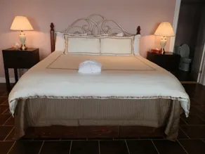 The Big Blow Bed and Breakfast - Image 5