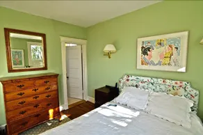 'Book Hill' Georgetown House Walkable with Garage - Image 3