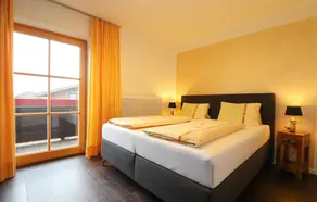 Beautiful Apartment in Saalfelden With Wifi - Image 2