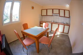 Apartment Lira - Image 5