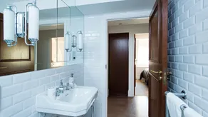 Contemporary 2 Bed Flat- Heart of Covent Garden - Image 5