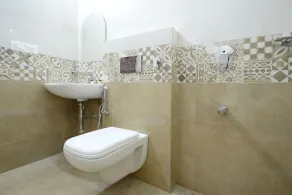 Hotel Pink View By OYO Rooms - Image 5