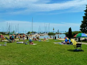 Happy Camp mobile homes in BalatonTourist Fured Camping & Bungalows - Image 4