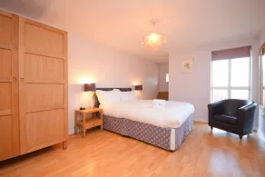 Town or Country - Greenwich Apartments - Image 2