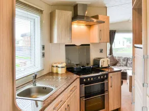 Remarkable 2-bed Lodge in Northumberland - Image 4
