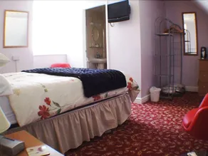 The Queen Victoria Guest House - Image 3