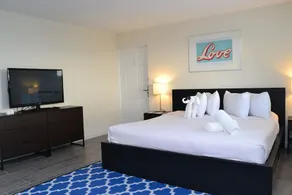 The Reef Hotel - Image 3