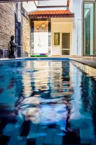 Donita House - Image 3
