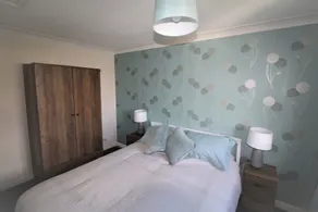 Thorne - Newly Refurbished - Garden & Parking-Quiet Cul De Sac Location - Image 5