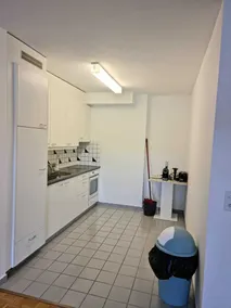 Entire Flat Close to Airport, Train, Center for 7 - Image 2
