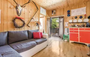 Amazing Home in Lic With Wifi and 2 Bedrooms - Image 4