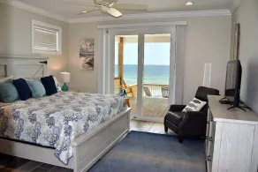 Pelicans Perch - Half Acre Private Lot Directly On The Gulf Of Mexico. The Perfect Setting For Life Long Family Memories! 4 Bedroom Home by Redawning - Image 1