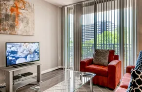 Global Luxury Suites at Metropolitan North - Image 5
