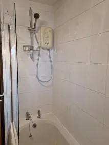 Superb 2 Bedroom Flat Tillicoultry - Image 2