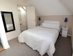 Countess House - Image 4