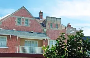 Captain Cook Hotel Botany - Image 3