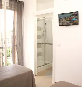 Aurora Guest House - Image 5
