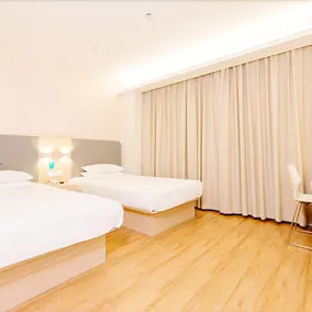 HanTing Hotel (Jinan Olympic Sports Center) - Image 4