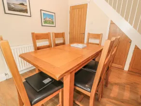 Vicarage Cottage - Image 3