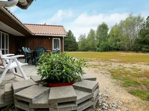 Cozy Holiday Home in Hojslev With Whirlpool - Image 3