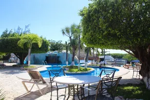 Stunning Residence 4 Bedrooms, AC, WiFi - Image 4