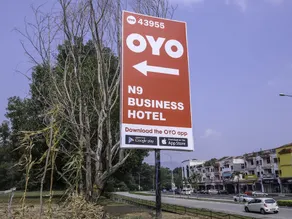OYO 43955 N9 Business Hotel - Image 4