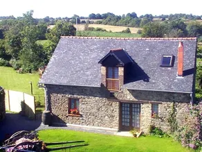 Hirondelle Farm - La Libellule, Double Bedroom - Image 5