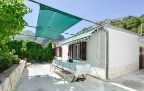 Stunning Home in Omis With Outdoor Swimming Pool, Wifi and 3 Bedrooms - Image 3