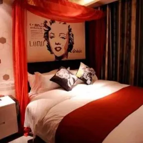 Huanbian Art Hotel - Image 5