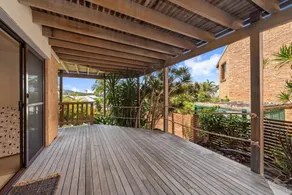 Emerald Seas Beach House - Image 5
